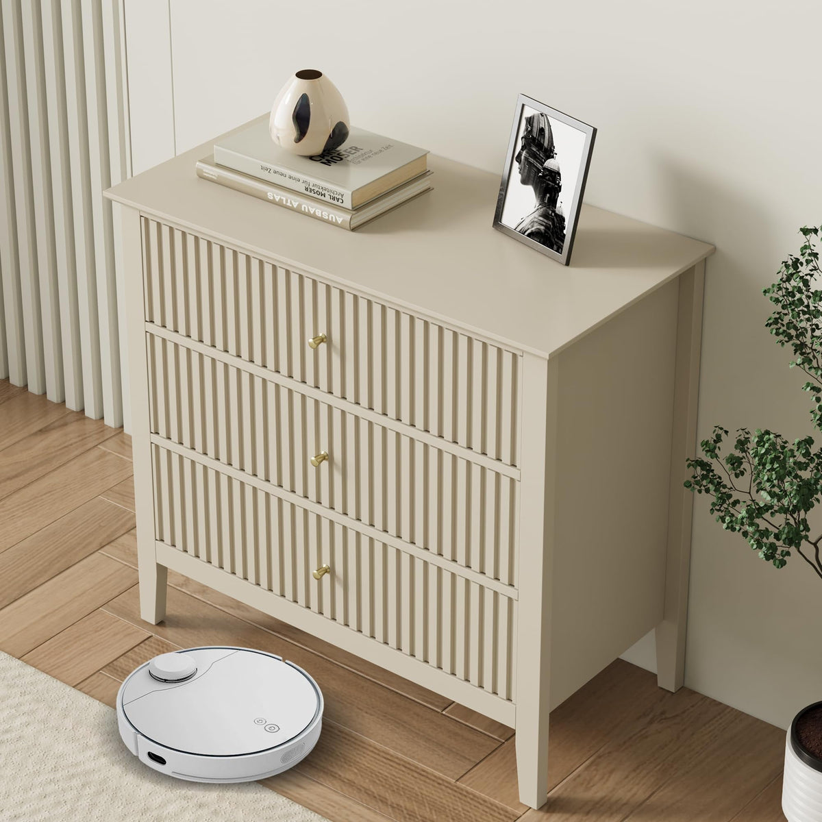 Mayincolor Large Fluted 3 Drawer Dresser, Wide Chest of Drawers with Modern Nightstand Cabinet Wood Dresser with Spacious Storage for Bedroom, Hallway, Living Room, Entryway, Beige
